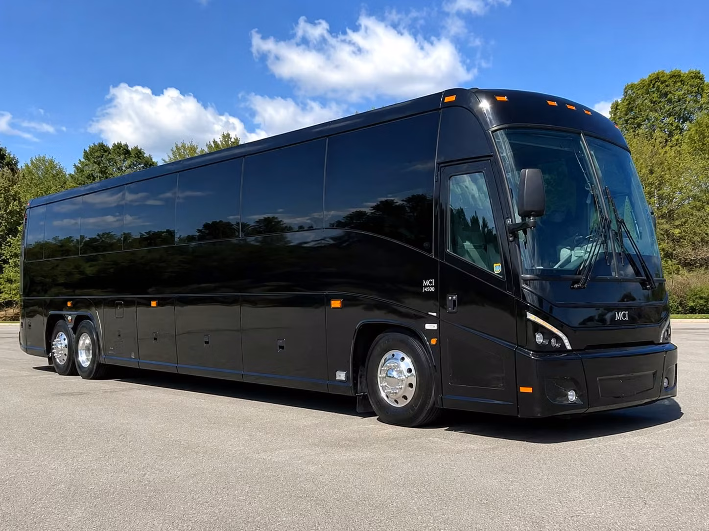 charter bus rentals for manteca school field trips and youth groups
