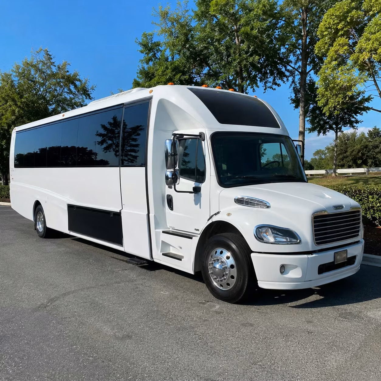 start your night right with a party bus from manteca to any concert venue